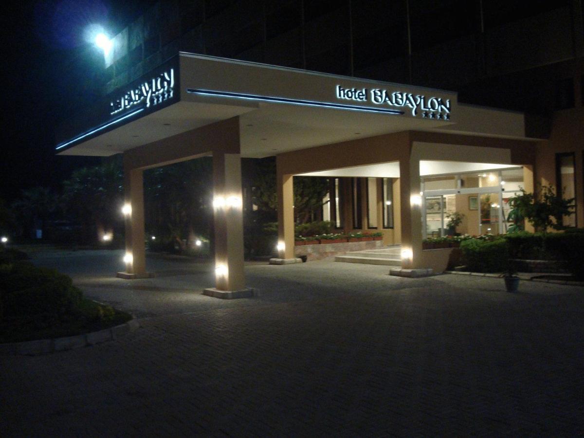Babaylon Hotel Çeşme Exterior foto