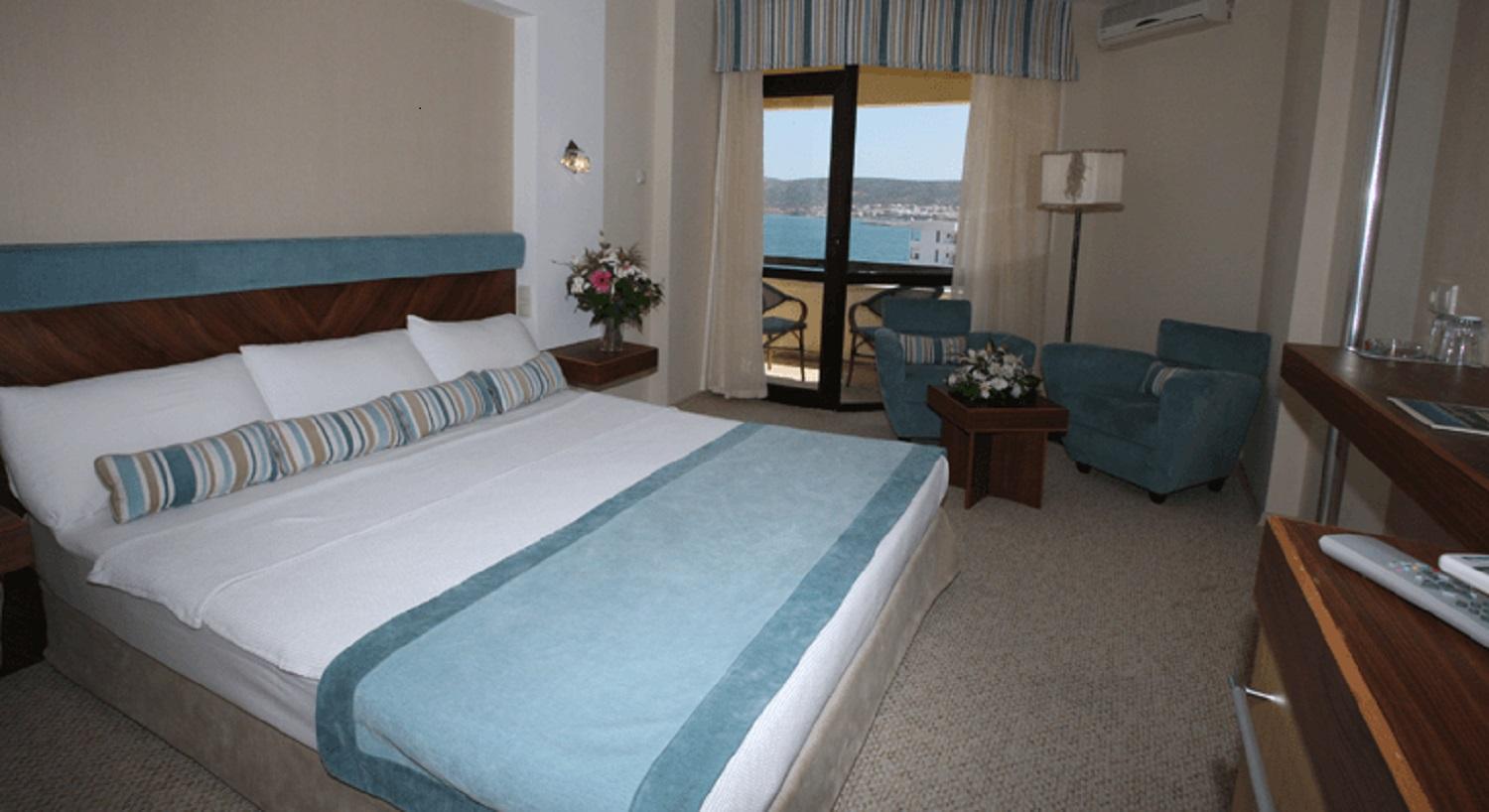 Babaylon Hotel Çeşme Exterior foto