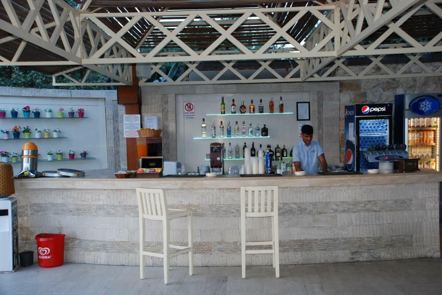 Babaylon Hotel Çeşme Exterior foto