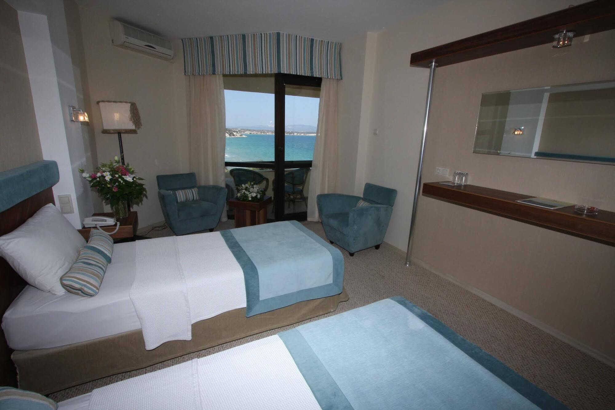 Babaylon Hotel Çeşme Habitación foto