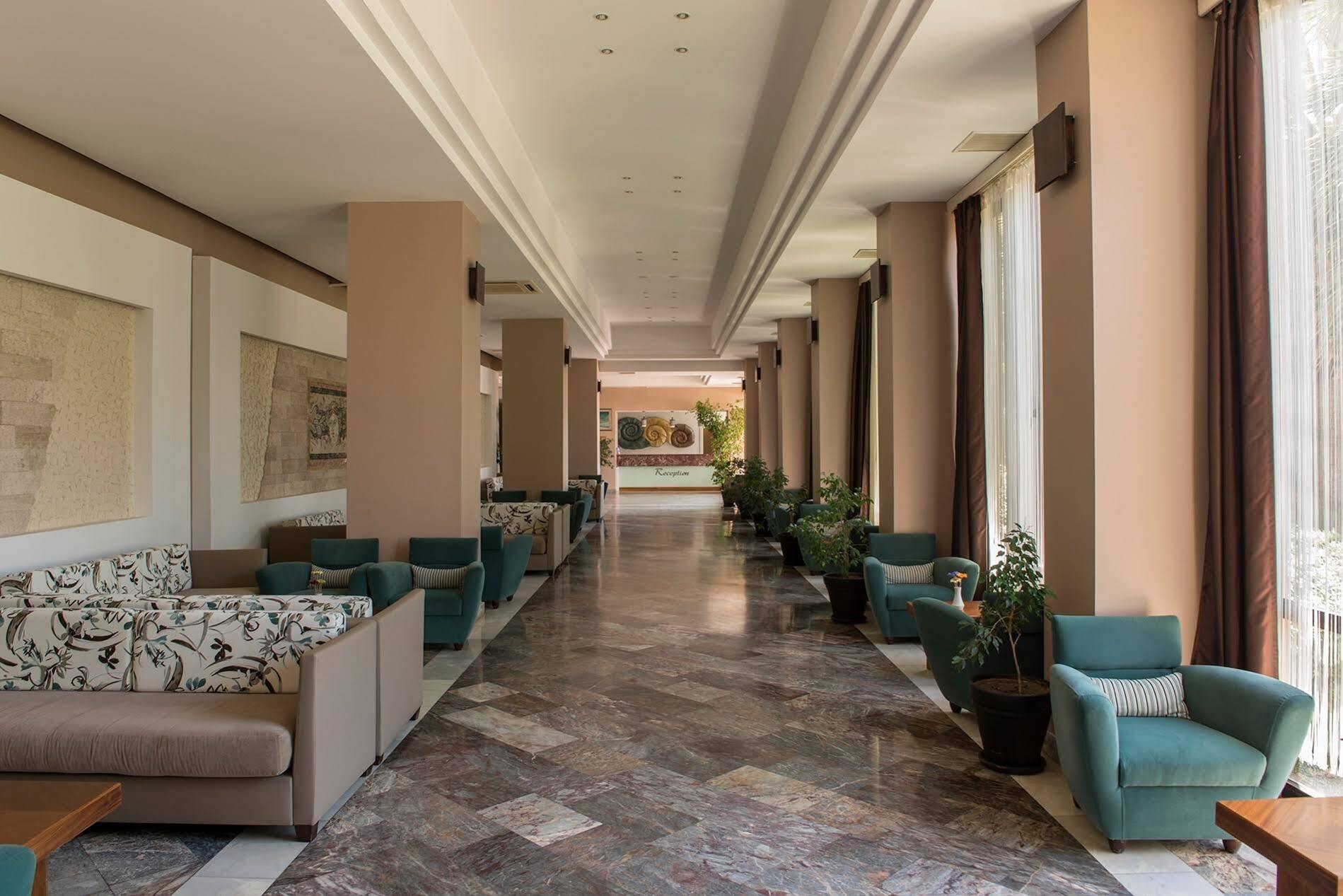 Babaylon Hotel Çeşme Exterior foto